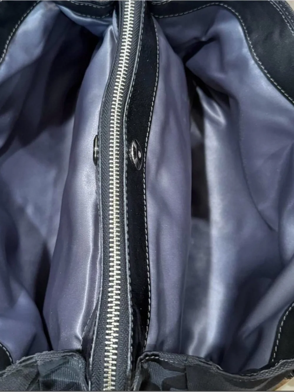 COACH -Black Signature Shoulder Bag - Picture 3 of 4